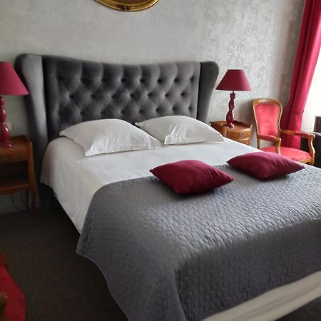 Manoir La Haie Chapeau Saint-Thurial Exterior photo